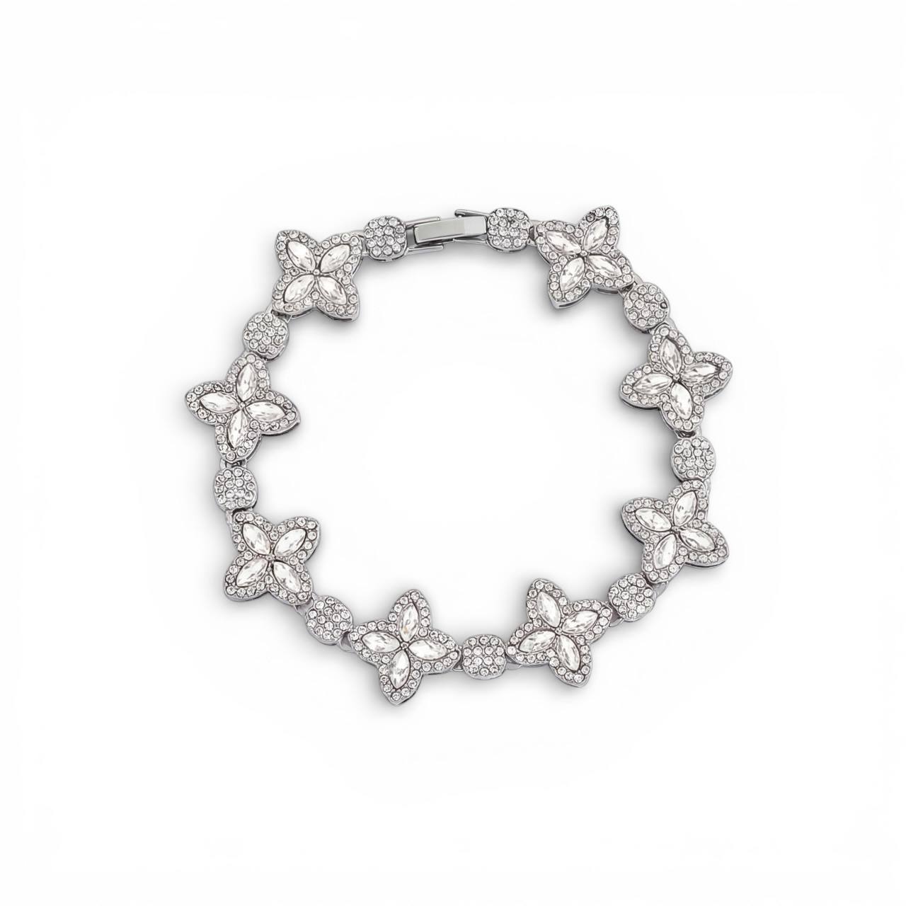 Clover Bracelet - LovessLuxuryBraceletLovessLuxury74514253-Golden-BraceletGolden